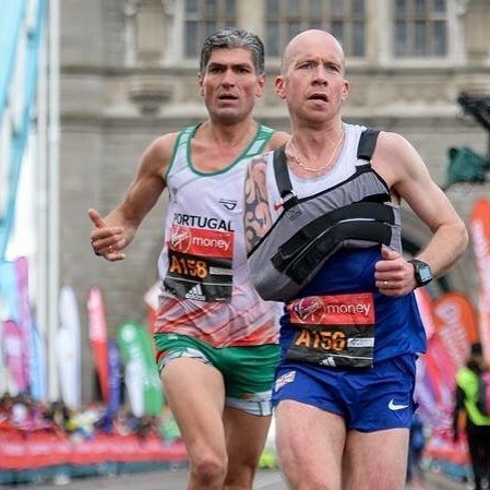 Derek Rae in the 2016 London Marathon